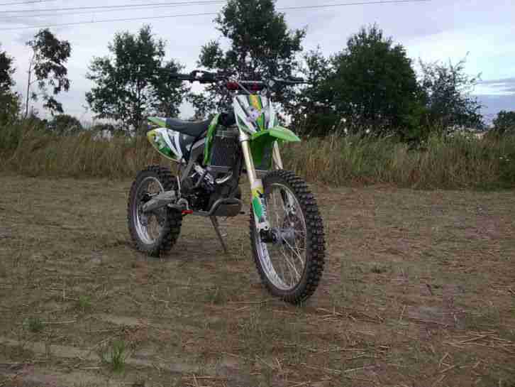 Dirtbike CBF 31F, 250 ccm, 4 Takt, 20 PS