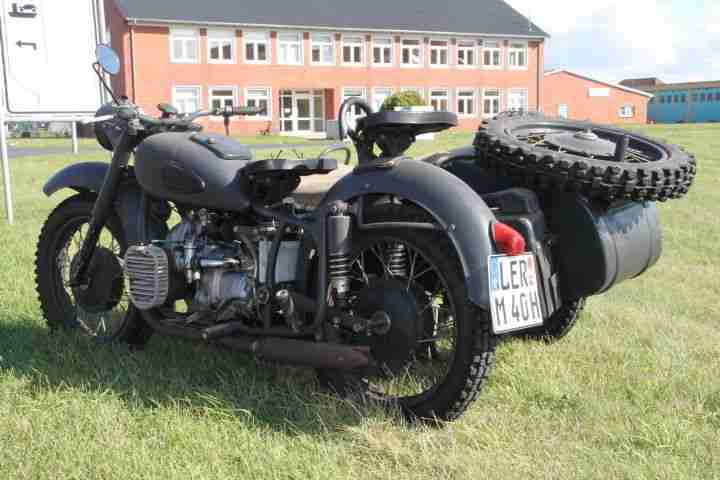 Dnepr K 750 Oldtimer Gespann