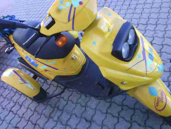 Dreirad - Moped,PGO,Roller,Oldtimer,Antik,Rarität,Mofa,Deko,Krankenfahrstuhl,