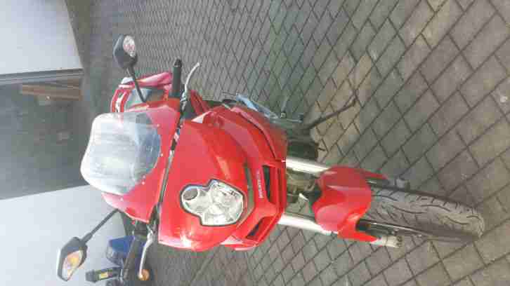 Duc Multistrada1100, Rot, unfallfrei, nur 13 000 Km,Navi mit BT, Montageständer