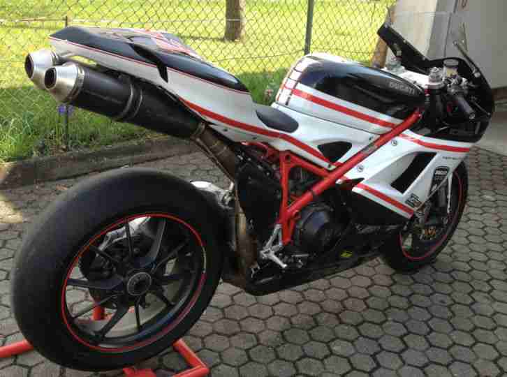 Ducati 1098 Rennmaschine Rennstrecke racing 848 1198 749 999