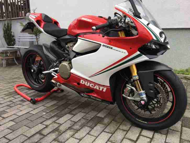 1199 Panigale Tricolore Km Stand 3000