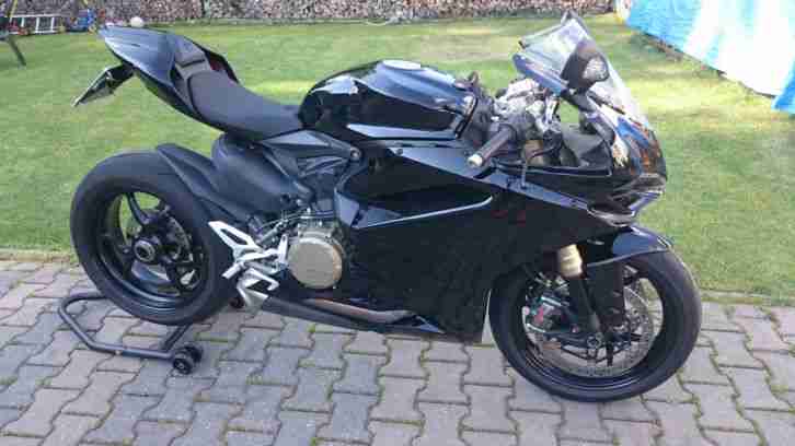 Ducati 1299 Schwarz DWC DTC