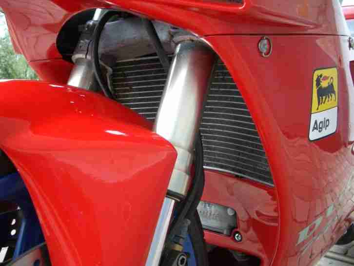 Ducati 748
