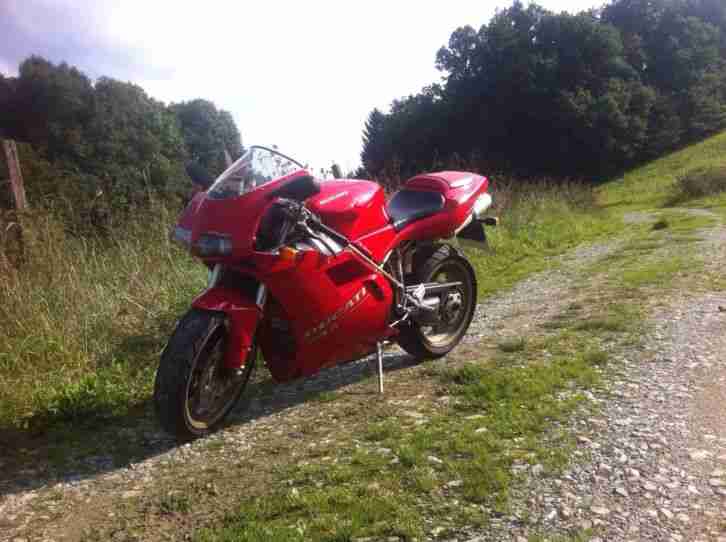 Ducati 748 Biposto