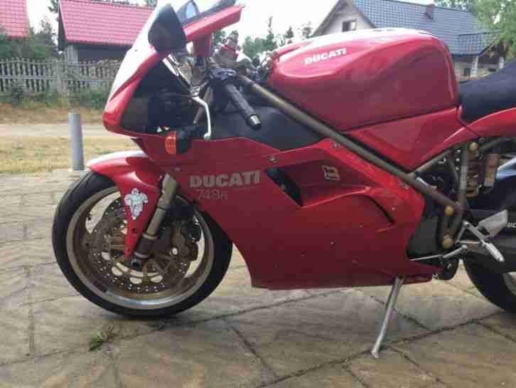 Ducati 748 S