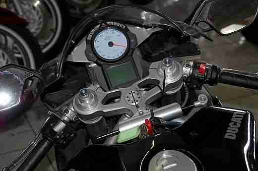 Ducati 749 Modell 2008 Ayrton Senna Supersport Super Sport Klassiker carbon