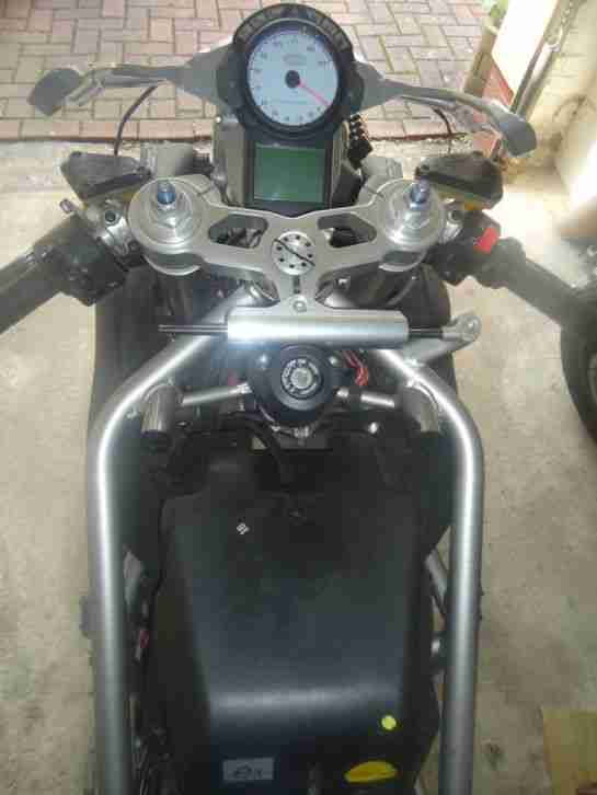Ducati 749S, EZ: 2004, HU 04/18, 9800KM zum Aufbauen oder Umbauen