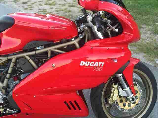 Ducati 750 SS