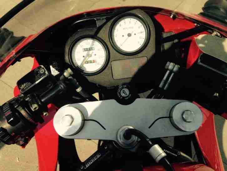 Ducati 750 desmodue