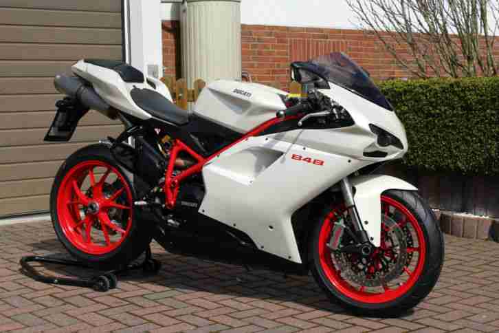 Ducati 848 EVO / Bingo-Bikes