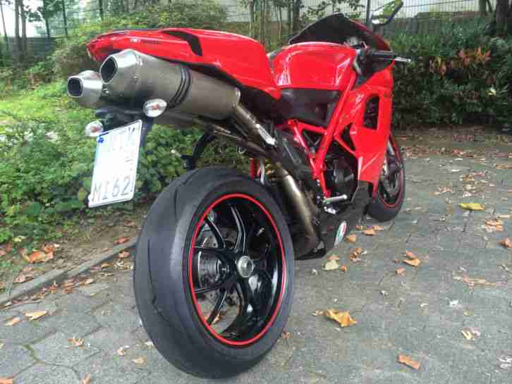 Ducati 848 Evo