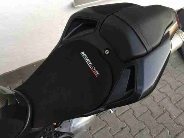 Ducati 848 Stealth Dark