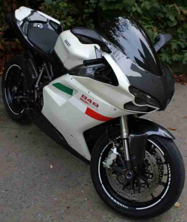 Ducati 848 mit Trockenkupplung