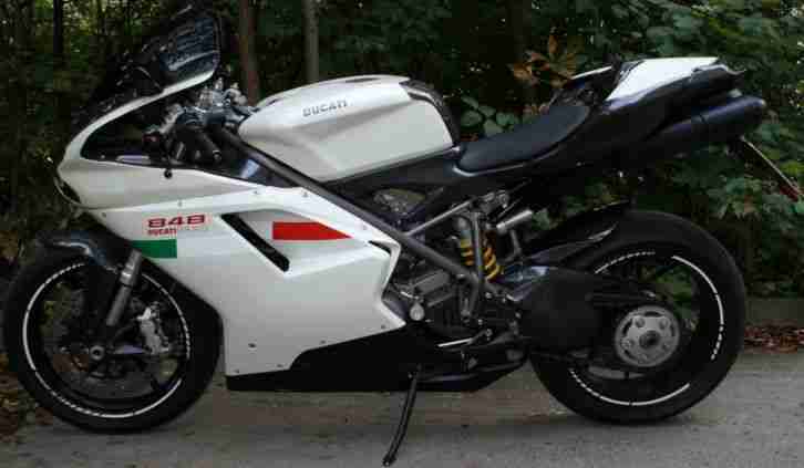Ducati 848 mit Trockenkupplung