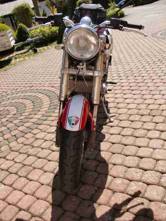 Ducati 900 Monster