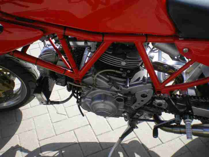 Ducati 900 SS