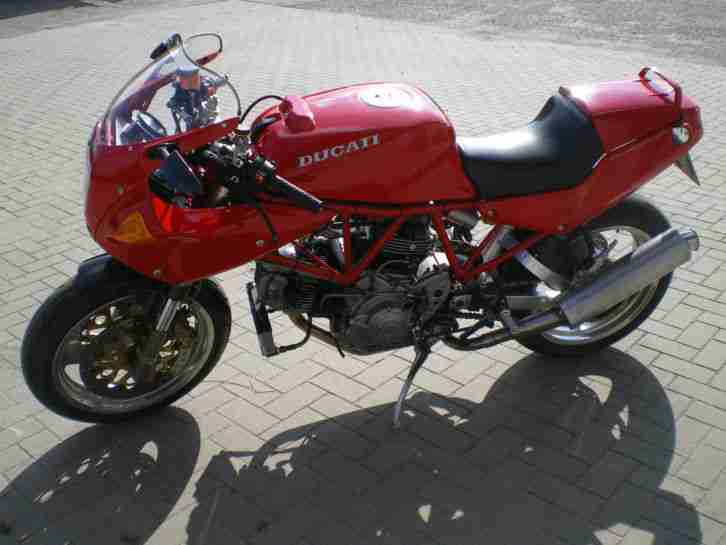 Ducati 900 SS