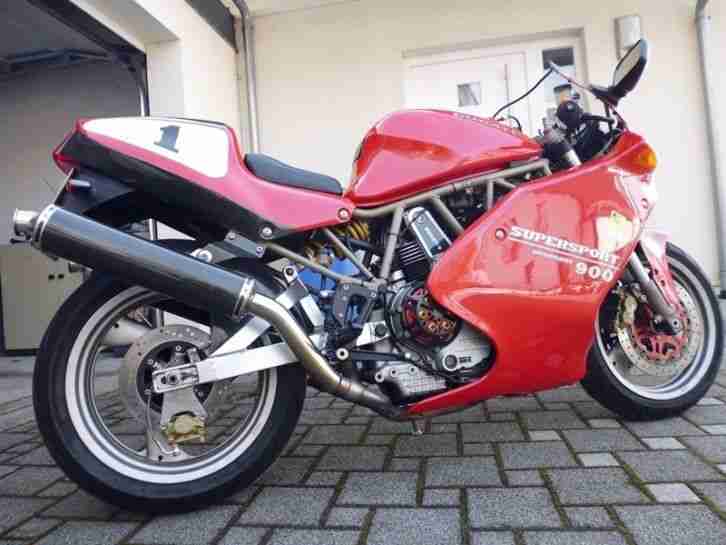 Ducati 900 SS Carenata sehr geplegter Zustand