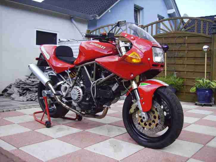 Ducati 900 SS