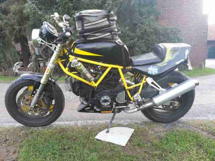 Ducati 900SS