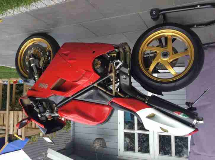 Ducati 996 Bj 99 31tkm viel Carbon