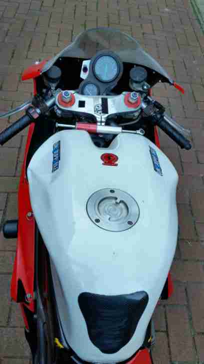 Ducati 996 mit Facelift 1098 Rennmotorrad/Rennmaschine