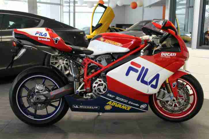 Ducati 999R FILA limited Edition Nr.84 von 200