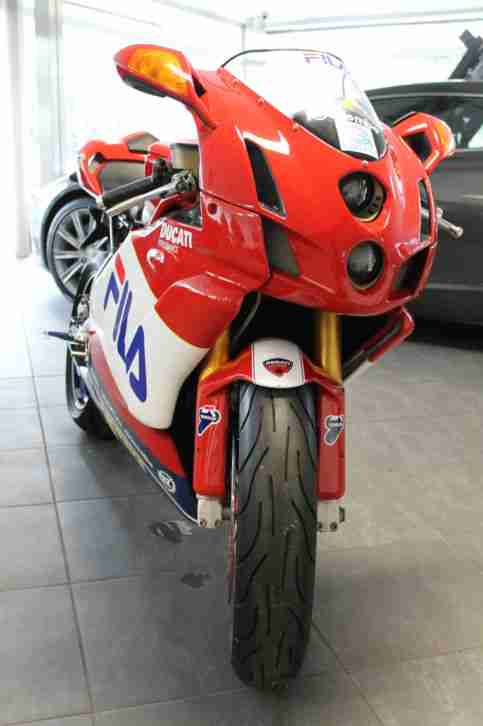 Ducati 999R FILA limited Edition Nr.84 von 200