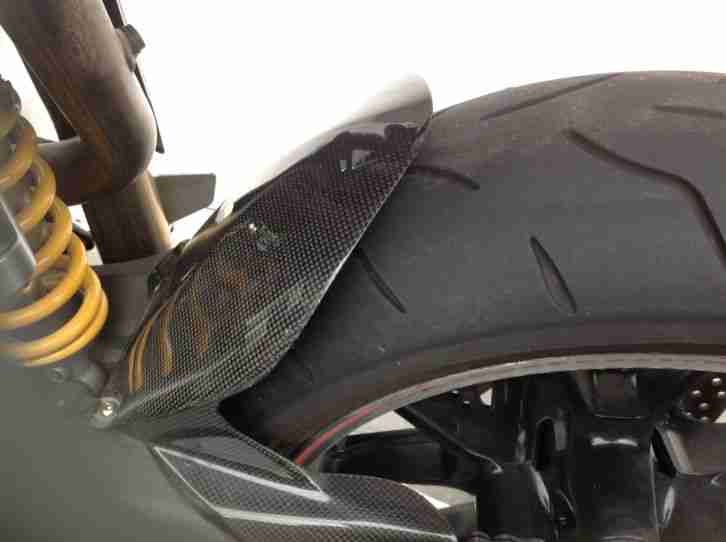 Ducati 999s mit Mivv-Sportauspuffanlage