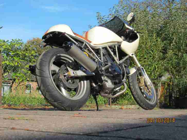 *** Ducati *** Cafe Racer *** in Old Scoll Elfenbein Lack ***