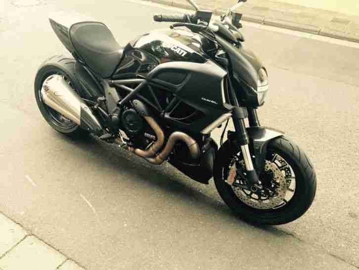 Diavel 1.Hand Orginal 2650KM viel