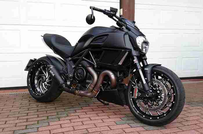 Ducati Diavel