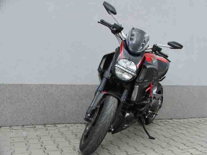 Ducati Diavel Carbon Edition 2011