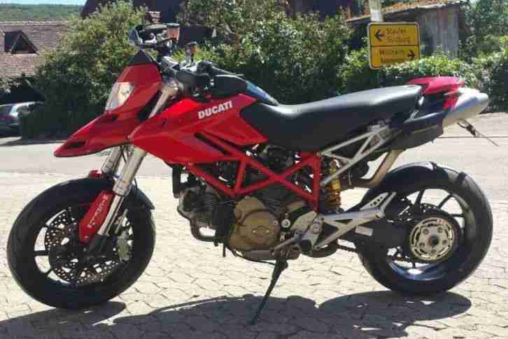 Ducati Hypermotard 1100 SBK Leo Vince