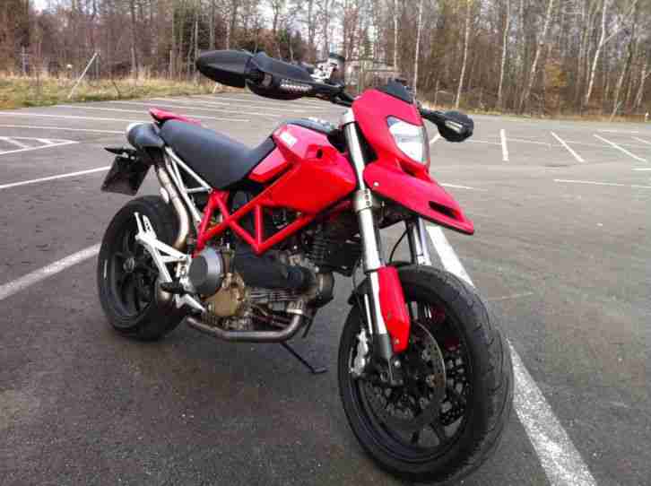 Ducati Hypermotard 1100 zum Saisonstart TüV Neu bis 03/18!