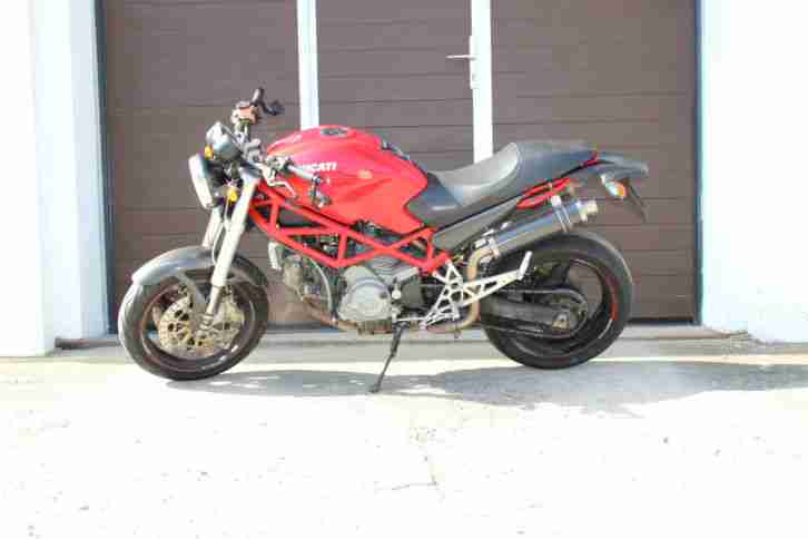 Ducati Monster 1000 21 tkm / Carbon Sportauspuff, Sportrasten,Riss in Aufhängung