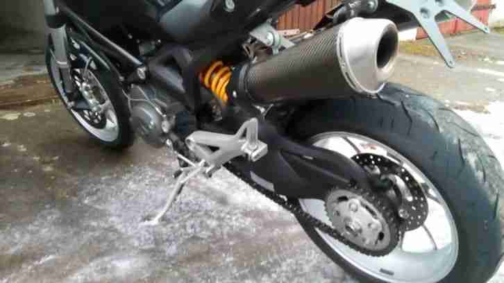 Ducati Monster 1100