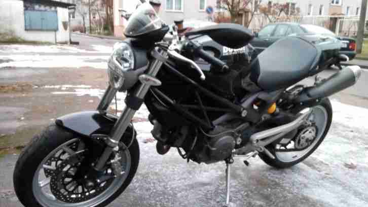 Ducati Monster 1100