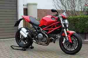 Ducati Monster 1100