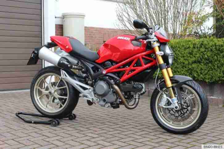 Ducati Monster 1100 S / TÜV & Service & Reifen NEU / Bingo-Bikes