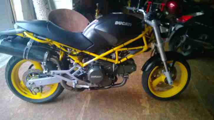 Ducati Monster 600