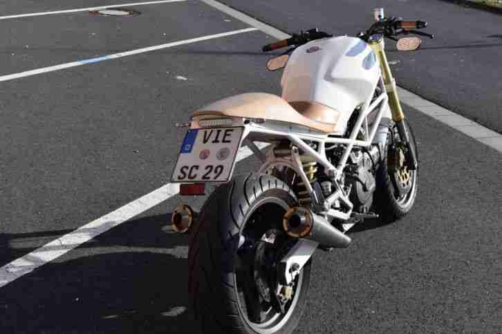 Ducati Monster 600 Cafe Racer