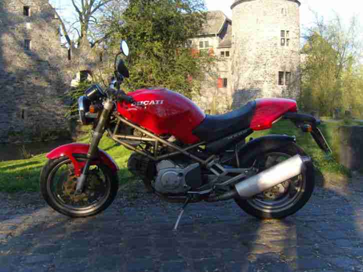 Ducati Monster 600 , Klassiker mit HU 8/16