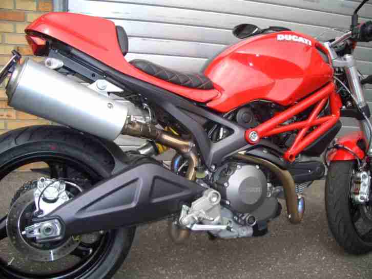 Ducati Monster 696 ABS Umbau Monoposto Cafe Racer