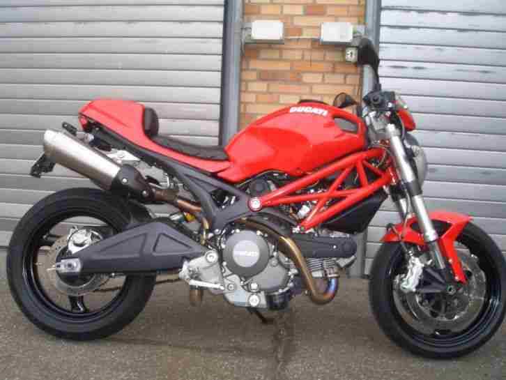Ducati Monster 696 ABS Umbau Monoposto Cafe Racer Termignoni