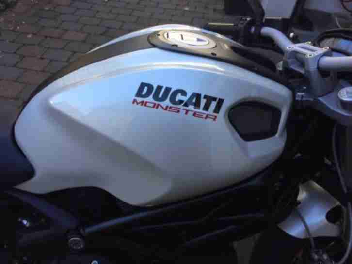 Ducati Monster 696 Top Zustand
