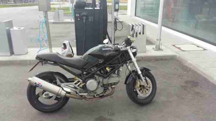 Ducati Monster 750