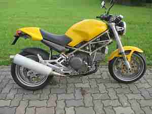 Ducati Monster 750