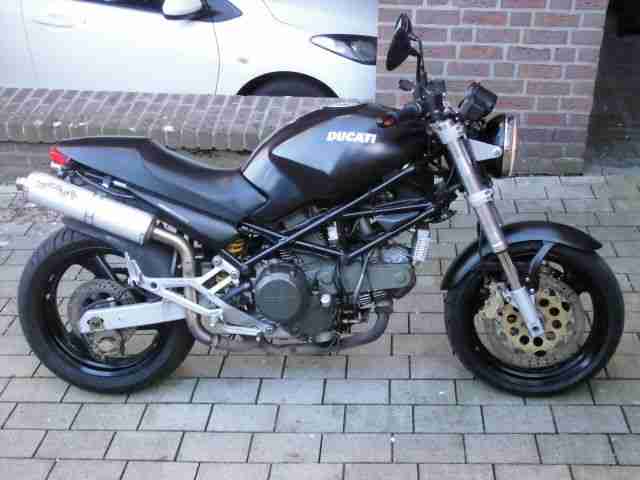Ducati Monster 750 Dark